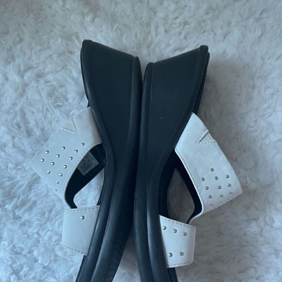 Skechers Rumbler white  wedge slip on straps sandals silver studs accent SZ11 - Picture 6 of 12